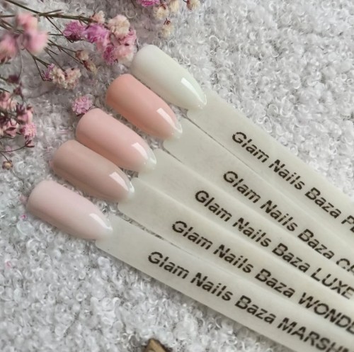 bazy-Glam-Nails.jpg